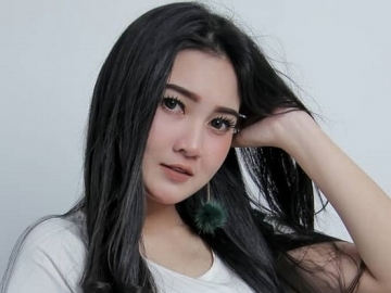 Promosikan Kosmetik Ilegal, Nella Kharisma Mengaku Dibayar Hingga Rp 12 Juta Per Bulan