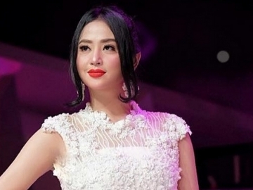 Dewi Persik Kenakan Busana Super Seksi Saat Manggung, Netter: Astaghfirulloh