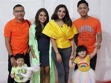 Boyong Belasan Karyawannya Liburan ke Eropa, Ashanty Tolak Job Tahun Baru