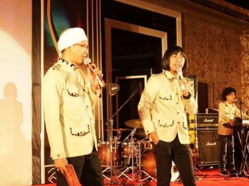 Kenang Kebaikan Mendiang Aa Jimmy, Postingan Ade Jigo Ini Kembali Bikin Netter Berduka