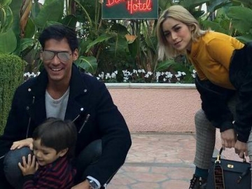 Richard Kyle Kecup Mesra Jessica Iskandar di Depan Pohon Natal, Netter Ungkit Soal Pernikahan