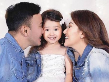 Sempatkan Gendong Thalia Hingga Terlelap, Sikap Ruben Onsu Ini Tuai Pujian Netter