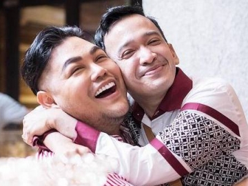 Intip Momen Kocak Ruben Onsu dan Ivan Gunawan Saat Mandi Bareng Pakai Selang