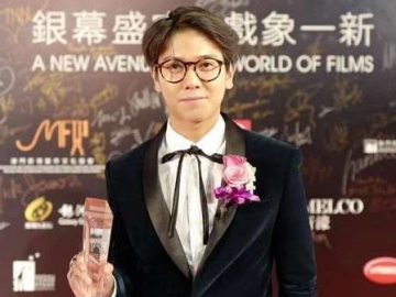 Intip Momen Iqbaal Ramadhan Makan Bareng Cewek Bule, Netter: Sakit Tapi Tak Berdarah