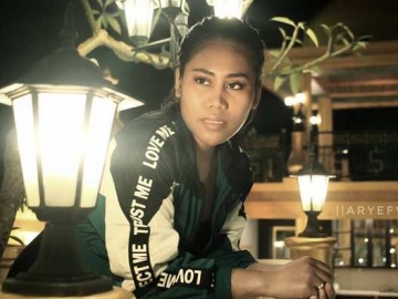 Jarang Muncul di Stasiun TV yang Membesarkan Namanya, Evi Masamba Ungkap Fakta Mengejutkan