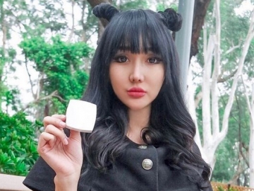 Lucinta Luna Terima Tantangan untuk Ramaikan Tren #10yearschallenge, Begini Penampilannya