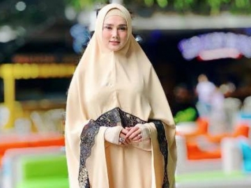 Dituding Bohong Soal Foto #10yearschallenge, Mulan Jameela Geram