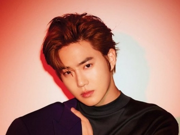 Pakai Jaket Bermotif Bunga-Bunga Saat di Bandara, Gaya Suho EXO Jadi Sorotan Fans