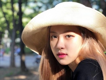 Bak Barbie Kenakan Dress Bermotif Bunga, Rose Dipuji Sebagai Member Tercantik di Black Pink