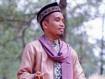 Selama 10 Tahun 5 Bulan, Ustad Maulana Mengaku Tak Pernah Memarahi Mendiang Sang Istri