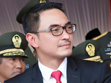 Terbukti Terima Gratifikasi Rp 37 Miliar, Zumi Zola Diberhentikan Sebagai Gubernur Jambi