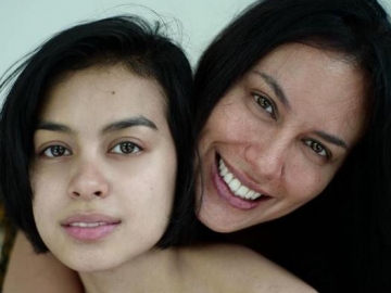 Sang Putri Rilis Single 'A Long Way', Ucapan Selamat Sophia Latjuba Malah Disambut 'Aib' Eva Celia