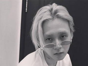 Biasa Dibilang Terlalu Kurus, Foto Topless E'Dawn Sukses Bikin Netter Terkejut