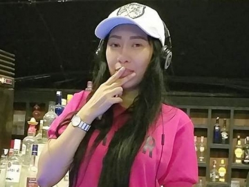 Pamer Foto Selfie, Netter Malah Salfok Bulu Mata 'Badai' Dewi Sanca