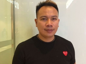 Move On dari Angel Lelga, Vicky Prasetyo Nonton dan Suap-Suapan dengan Wanita