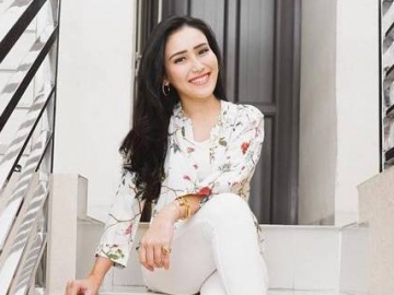 Ayu Ting Ting Didoakan Sang Ibunda Segera Mendapatkan Jodoh, Komentar Ivan Gunawan Jadi Sorotan