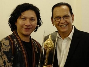 Gading Marten Sandingkan Fotonya dengan Potret Masa Muda Roy Marten, Reaksi Netter Tak Terduga