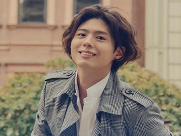 Berangkat Fan Meeting ke Bangkok, Park Bo Gum Malah Banjir Ucapan Valentine dari Fans