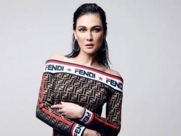 Luna Maya Peluk Diri Sendiri di Hari Valentine, Netter Ramai Beri Motivasi