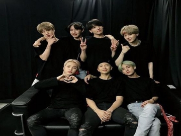 BTS Rayakan Ultah J-Hope Lewat 'V Live', Muncul Sosok Sasaeng Fans yang Bikin Heboh