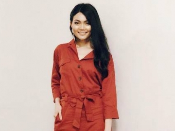 Rina Nose Akhirnya Pamer Foto Bareng Sang Tunangan, Netter Sambut Pujian Sekaligus Banjiri Doa