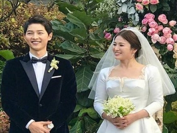 Diisukan Cerai, Song Joong Ki Malah Tampil Sumringah Saat Tiba di Brunei Darussalam