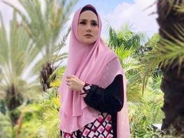 Tampil Kenakan Cadar, Mulan Jameela Masih Saja Tuai Nyinyiran Netter