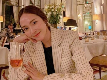 Bergaya Bak Model Runway, Kecantikan Jessica Eks SNSD Bikin Fans Merinding