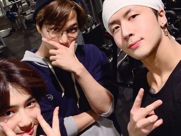 Pamer Asyiknya Nge-Gym Bareng Kai-Ravi VIXX, Suho Bikin Fans Histeris