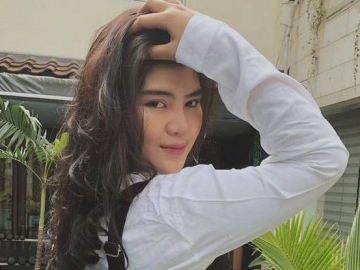 MV Terbaru Rosa Meldianti Rilis, 'Daleman' Bernuansa Gelap yang 'Mengintip' Bebas Jadi Sorotan