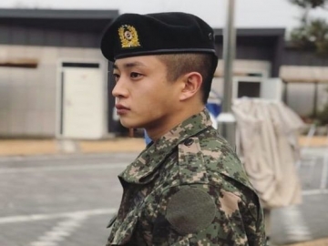 Obati Rasa Rindu Fans, Kim Min Suk 'DOTS' Posting Foto di Kamp Militer