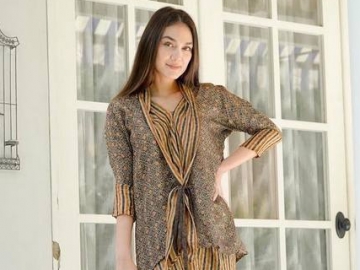 Luna Maya Tampil Cantik Pakai Gaun Pengantin, Warganet Beri Pujian Setinggi Langit