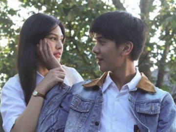 6 Artis Indonesia Ini Coba Gantikan Iqbaal Ramadhan Jadi Dilan, Seperti Apa Aksi Mereka?