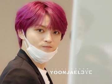 Bikin Bangga Terima Penghargaan di Asian Film Awards, Warna Rambut Jaejoong Tuai Sorotan