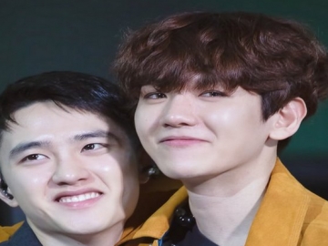 Kecup Mesra Kening D.O di Atas Panggung, Baekhyun  Sukses Gegerkan Fans
