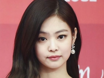 Jennie Black Pink Pernah Coba Gaya Rambut Lurus Hingga Keriting, Ini yang Paling Disukai Netter