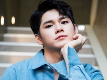  Kerennya Ong Seung Wu Jadi Model Iklan Tas Koper, Komentar Netter Malah Bikin Ngakak