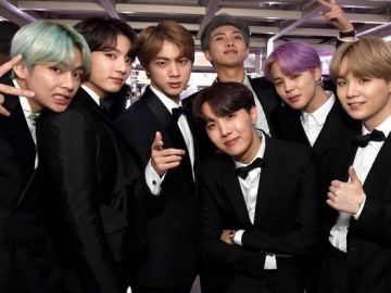 Fans Kompak Protes Hasil Boneka BTS Tak Mirip, Netter: Sudah Bagus Kok