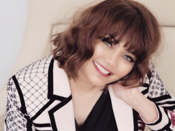 Endorse Klinik Kecantikan Dengan Foto Seksi, Rina Nose Banjir Nyinyiran Netizen