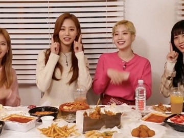 Akui Sering Kangen Member Lain, Twice Juga Bicara Soal Konsep Album yang Ingin Dicoba