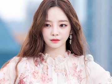 Pede Unggah Selca Usai Ngaku Oplas Kelopak Mata, Goo Hara Tuai Beragam Komentar