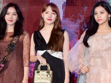 Umji Menawan Pakai Gaun Kaca, Yerin-SinB Tampil Elegan di Acara Fashion