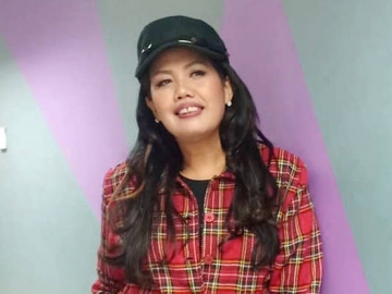 Ely Sugigi Pamer Pacar Baru, Netter: Ingat Umur!