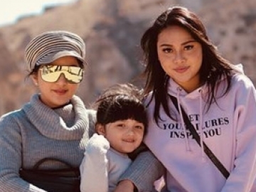 6 Artis Indonesia Ini Sayang dan Kompak Banget dengan Saudara Tiri