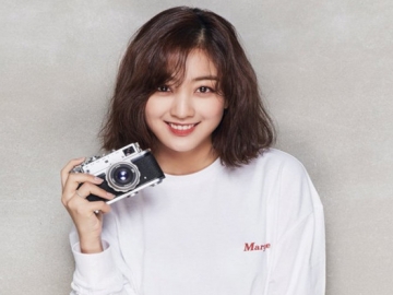 Jihyo Twice Tampil Cantik Bergaun Putih dan Bawa Buket Bunga, Netter: Udah Siap Nikah?