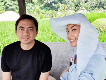 Ayu Dewi Ingin Dipuji Seksi Oleh Suami, Jawaban Regi Datau Malah Bikin Netter ‘Cengengesan’