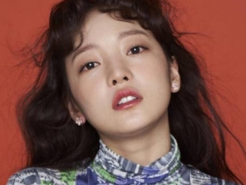 Pamer Serunya Naik Kereta Bawah Tanah, Goo Hara Malah Disindir Netter Soal Oplas