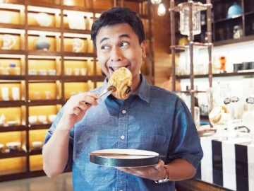 Raditya Dika Ngaku Bakal Jadi Hot Daddy, Netter Malah Bilang Mirip Tuyul