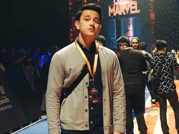 Fans Berat, Billy Davidson Keringatan Saat Nonton Bocoran Film ‘Avengers: Endgame’ di Seoul