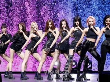 Terpilih Jadi Brand Ambassador Kosmetik Ternama, Twice Tampil 'Polos' Bikin Netter Terpesona